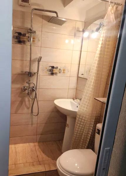 Unirii, Piata Alba Iulia, Matei Basarab