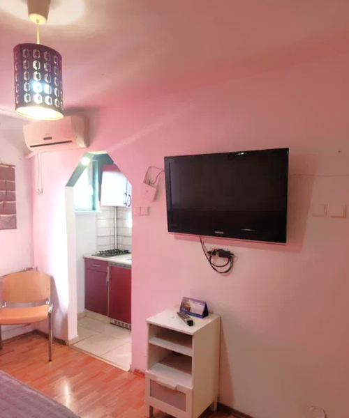 Unirii, Piata Alba Iulia, Matei Basarab